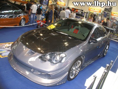 Luxusaut� ki�ll�t�s