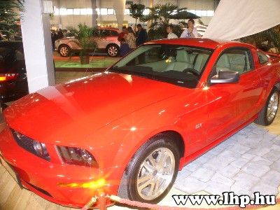 Luxusaut� ki�ll�t�s