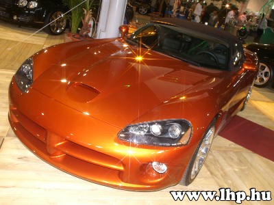 Luxusaut� ki�ll�t�s