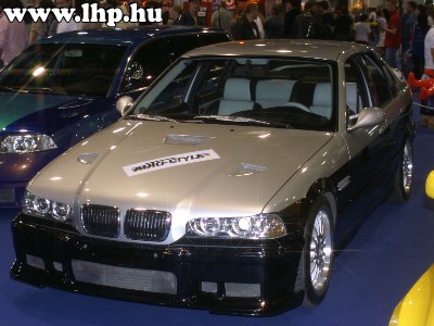 Luxusaut� ki�ll�t�s