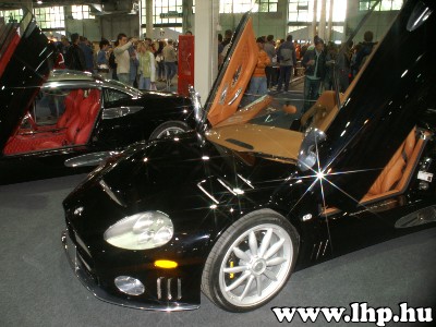 Luxusaut� ki�ll�t�s