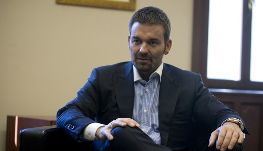 Brtnbe klden Csipak Ptert az gyszsg