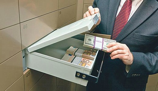 Egyre t�bb magyar tartja p�nz�t k�lf�ldi sz�ml�kon �s trezorokban