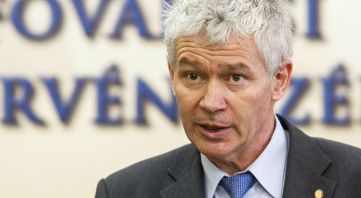 DK: a legf�bb �gy�sz ismerheti a 