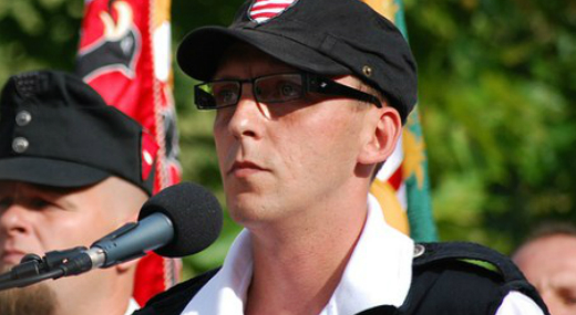 Napi Gazdas�g: a volt g�rdakapit�ny illeg�lis bev�ndorl�kat utaztat