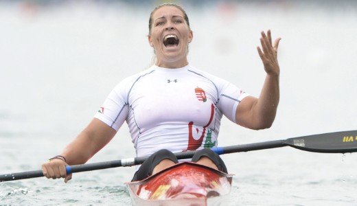 Medveczky Erika aranyat, Janics�k ez�st�t szereztek a kajak-vb-n
