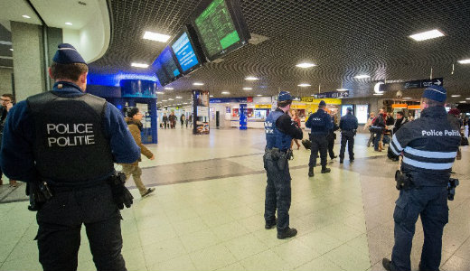 Marad a legmagasabb terrorfenyegetettsgi szint Brsszelben 
