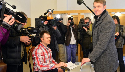 Merkel prtja hrom tartomnybl kettben vesztett