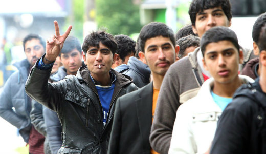 Ismt sok migrns vrakozik a szerb-magyar hatron