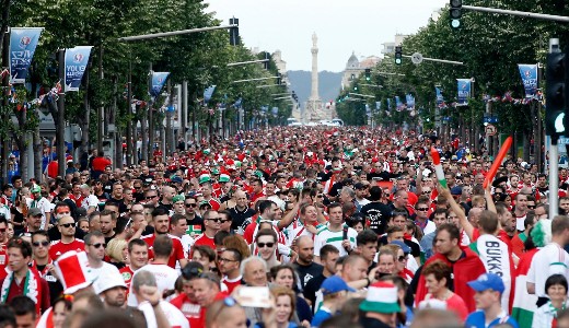 A magyaroktl zengett a marseille-i kikt