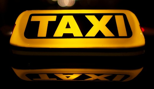 Sok visszalst kvetnek el a taxisok a fvrosban