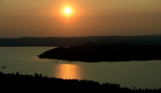 gy csak kevesen lthatjk az arany hidat a Balatonon - lgi fot