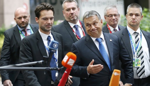 Csnyn rfzhat Vona, amirt megzsarolta Orbnt