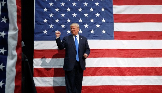 Trump tallkozt tervez Putyinnal