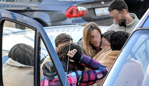Csattanst hallott, s a buszban felcsaptak a lngok