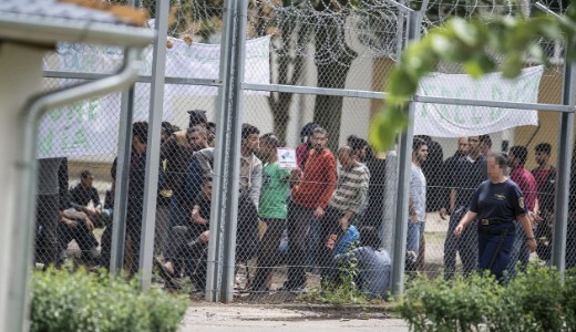Bakondi: Megszervezhettk a szkst a migrnsok a kiskunhalasi rztt szllsrl