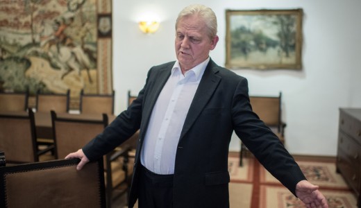 Tarls felesgt bntettk meg a kzteresek