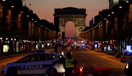 G�pfegyveres t�mad�s volt P�rizsban, k�t halott, egy s�r�lt 