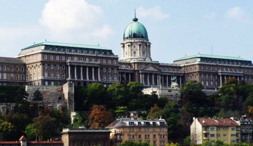 Orb�n Viktor nem k�lt�zik a V�rba 