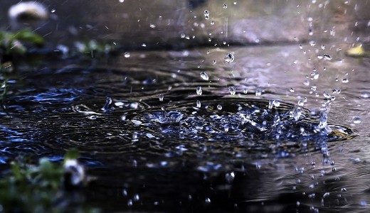 Es�, z�por, zivatar