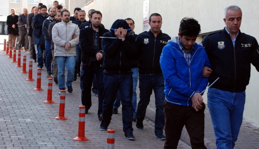 T�bb mint 1600 embert vettek �rizetbe T�r�korsz�gban 