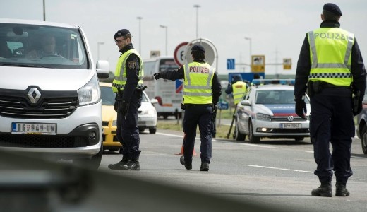 Meghosszabb�thatj�k az ideiglenes ellen�rz�st t�bb uni�s bels� hat�ron