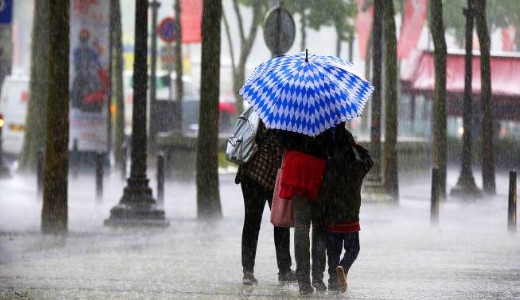 Es�s, zivataros id� lesz a h�tv�g�n