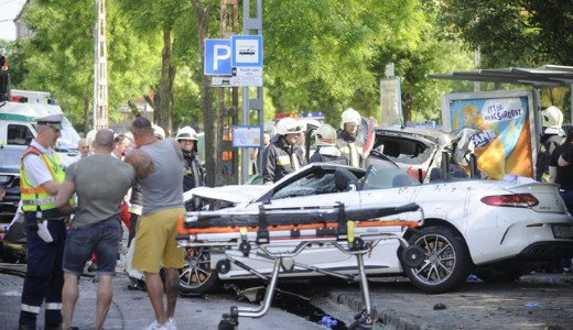 Egy szebb napokat meg�lt keresztapa bizalmasa a hal�los baleset egyik szerepl�je