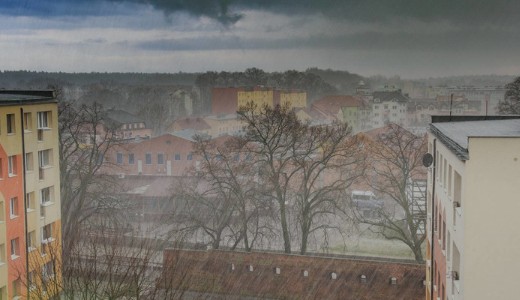 K�zeledik: j�kora hidegfront t�r Magyarorsz�gra, t�mad a vihar 