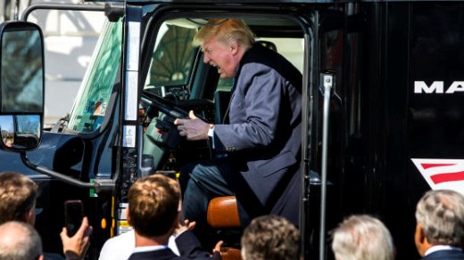 A sajt� kiz�r�s�val folyhat az els� Trump-Putyin tal�lkoz�