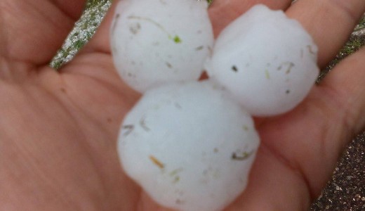 Ide�rt a szupercella: j�ges� verte v�gig az Alf�lde