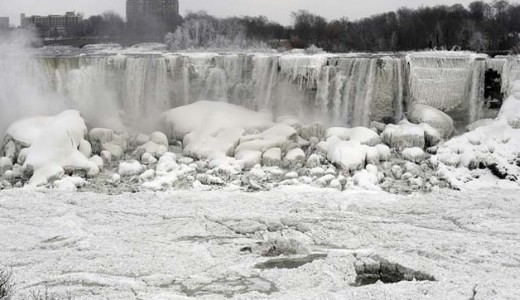 Befagyott a Niagara vzess egy rsze (vide)