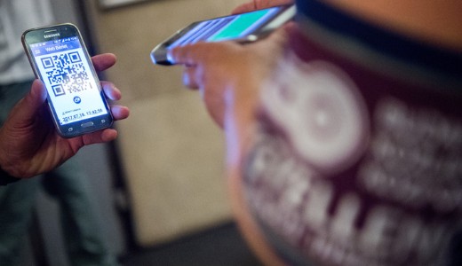 �jjel elvitt�k a rend�r�k a BKK e-jegy�nek hib�it felt�r� fiatalt