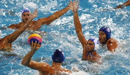 Ez igen: par�d�s j�t�kkal d�nt�s a magyar p�l�csapat