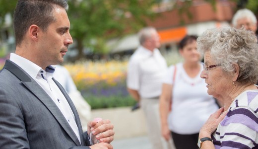 Megvan a v�lem�ny�k Von�r�l a budapesti nyugd�jasoknak