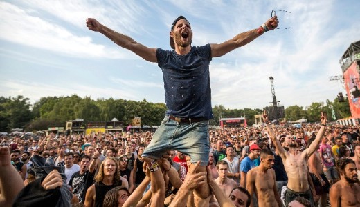 Kezd�dik Eur�pa egyik legnagyobb fesztiv�lja: biztons�gi kih�v�sok a Szigeten