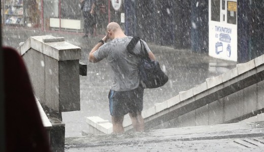 Nincs menekv�s: nagy leh�l�ssel �s es�vel k�sz�nt be az �sz 