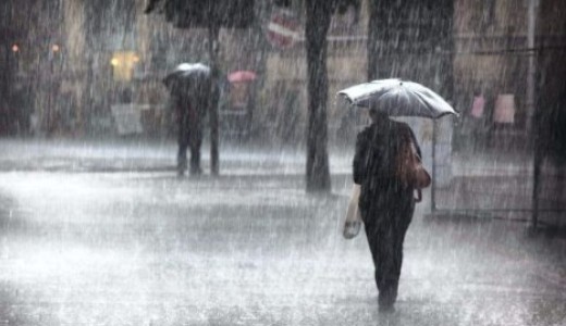 Hatalmas viharral, j�ggel, sz�llel �rkezik az �sz - N�gy megye kiv�tel�vel riaszt�st adott ki az OMSZ m�ra