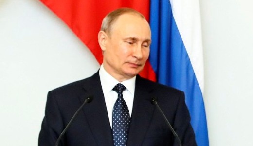 Putyin telefonon t�rgyalt a d�l-koreai eln�kkel