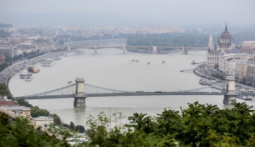 Els�fok� �rv�zv�delmi k�sz�lts�g: �radnak a foly�k