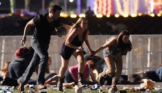 Amerika legnagyobb t�megm�sz�rl�sa: t�bb mint 58 halott, 500 s�r�lt Las Vegasban