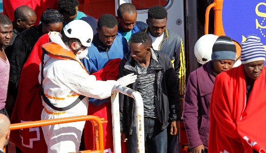 Azt �zenik a migr�nsoknak: induljanak �tnak, valahol majd lesz hely�k