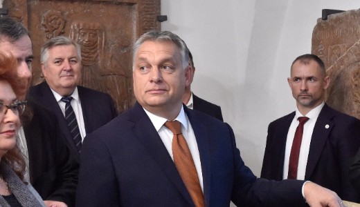 Orb�n: Szil�rd pill�r maradunk a nem bev�ndorl�orsz�gok sz�vets�g�ben 