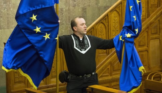 Sorra �br�ndulnak ki a jobbikosok Von�b�l 