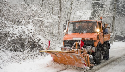 N�hol 25 centis a h�, sok a baleset, N�gr�dban 3100 helyen nincs �ram