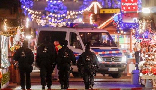 Robban�szerkezetet tal�ltak egy n�metorsz�gi kar�csonyi v�s�ron