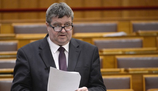 �gy�szs�g: Nem nyom�sgyakorl�s T�llai benzin�rcs�kkent�se