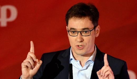 Kar�csony: A f.sz�rt hagytam magam r�besz�lni erre a minisztereln�k-jel�lts�gre