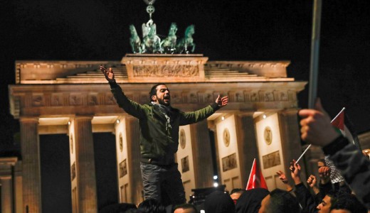 Izraeli z�szl�kat �gettek Berlinben