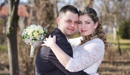 Sz�vszor�t�! Az eg�sz orsz�g �sszefogott: t�zmilli�kat gy�jt�ttek a f�l�rv�n maradt h�rmas ikreknek